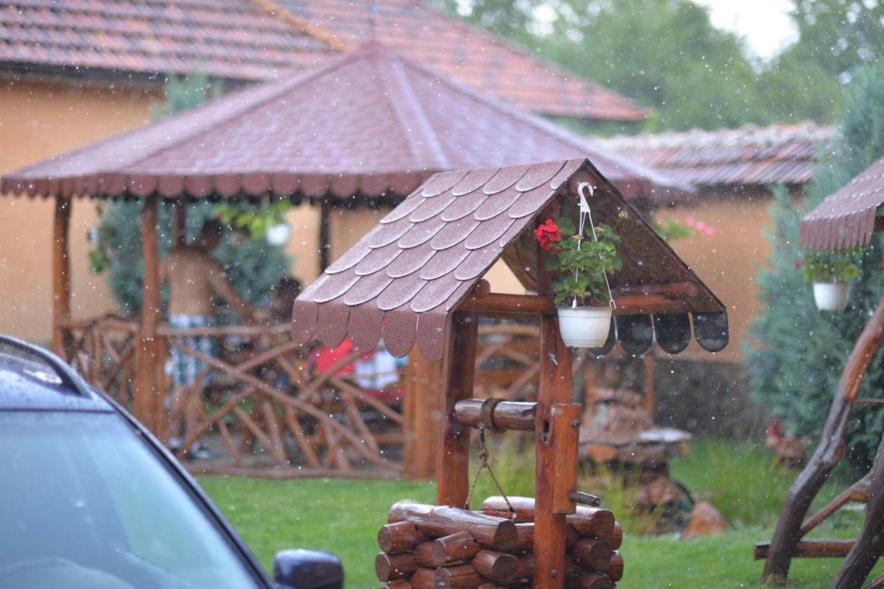 Country House Egomer Calugari Luaran gambar
